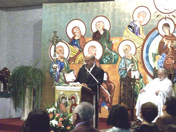 Bodas de Oro 071.jpg - Cuando celebramos la liturgia de la palabra se abre el cielo e, invisiblemente, estamos rodeados.